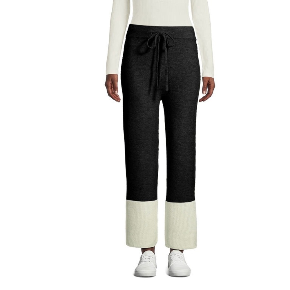 World Market NWT Black and Ivory Color Block Loungewear Pants Women’s S/M